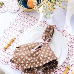 Discount Trudie Abigail Pink Scalloped Quilted Placemat