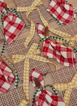 Heather Taylor Home Annabelle Plaid Red Napkins
