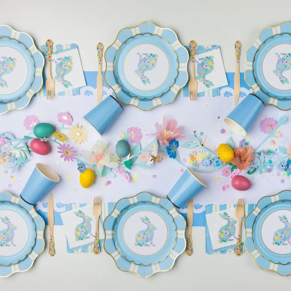 Outlet Bonjour Fete Belle Blue Lacy Floral Table Runner