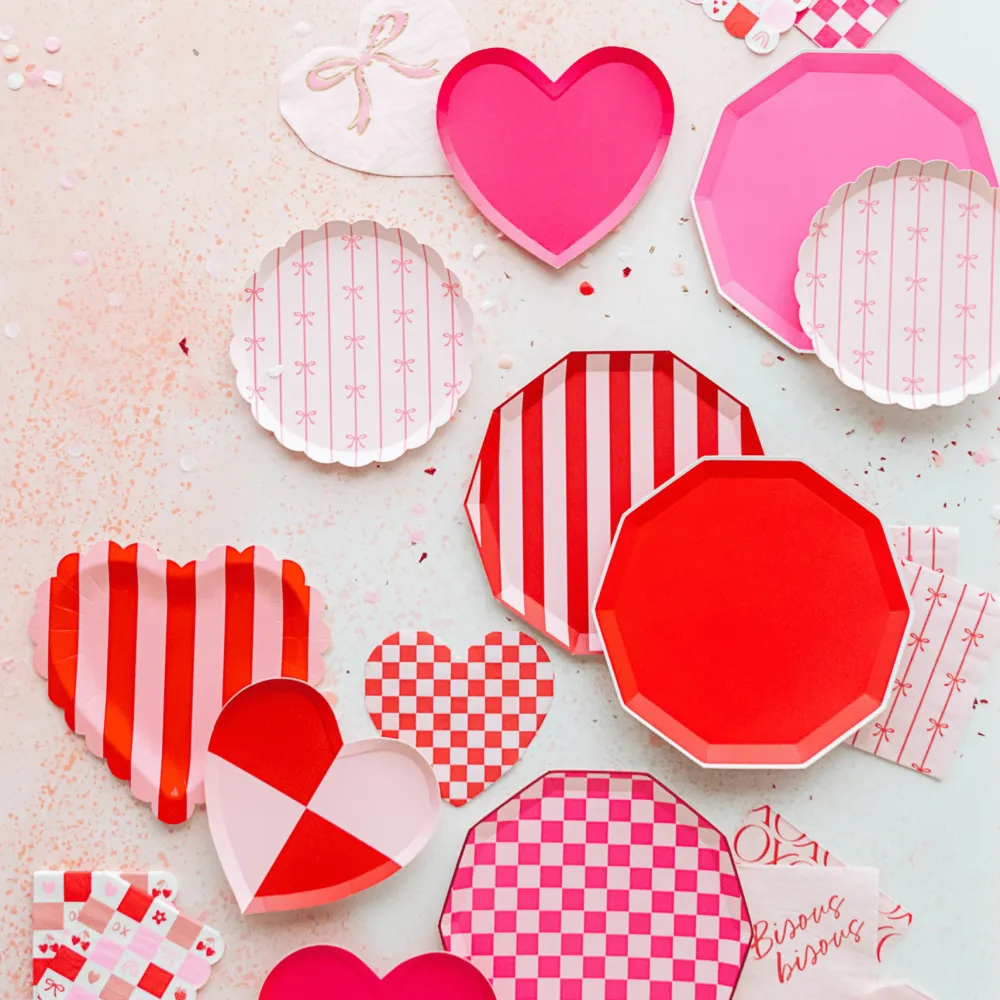 Clearance Bonjour Fete Check Mate Heart Shaped Plates