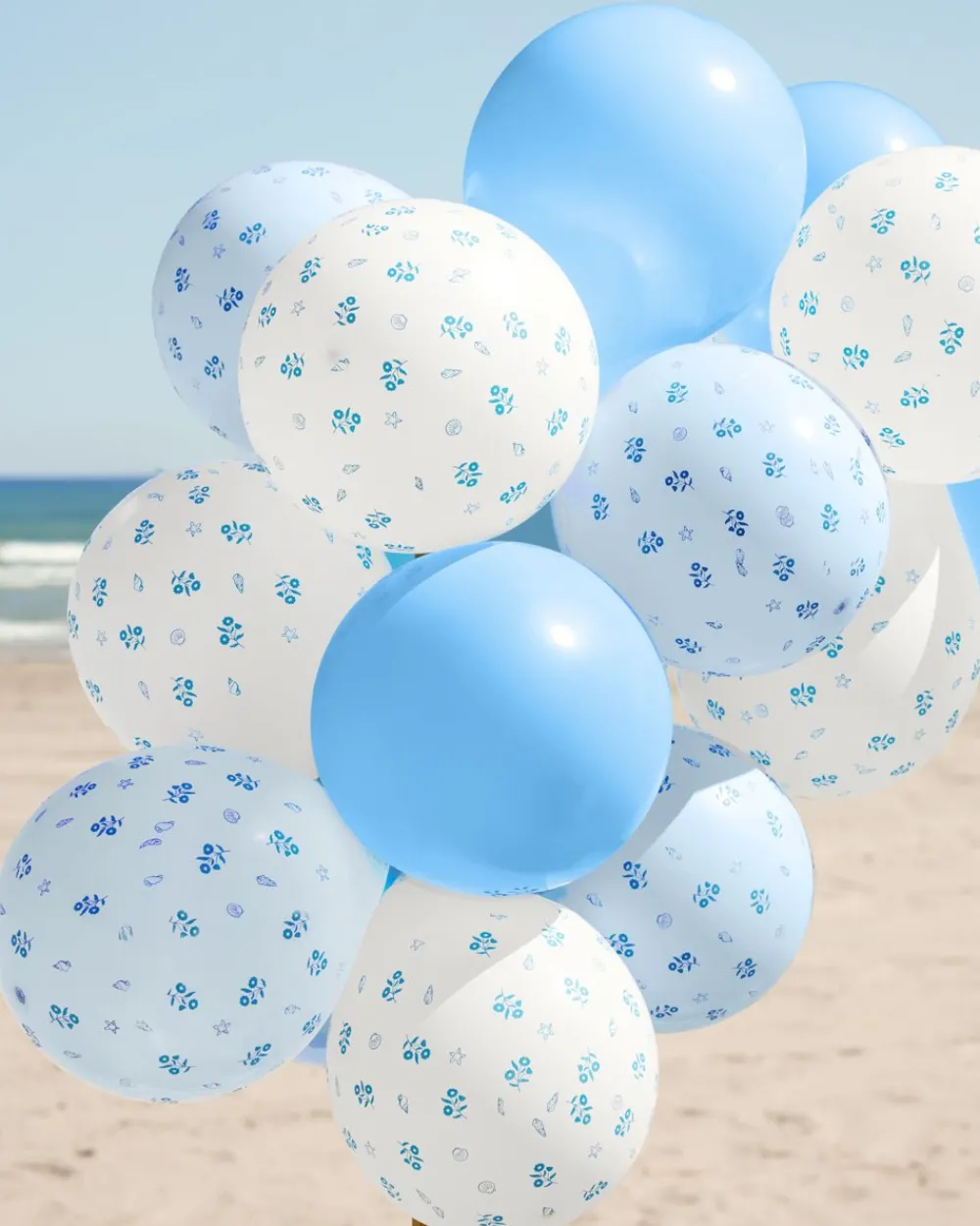 New xo, Fetti Coastal Blue Latex Balloons