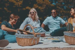 Picnic Time Family of Brands Country Picnic Basket
