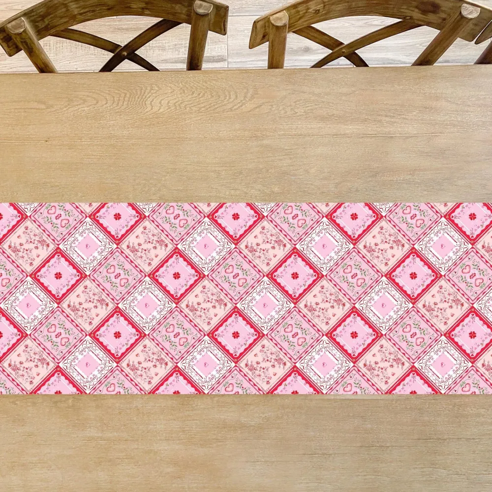 Hot Cami Monet Cupid's Quilt Patchwork Table Runner