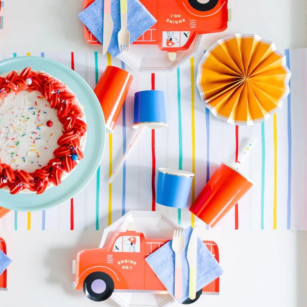 Outlet Meri Meri Fire Truck Party Plates