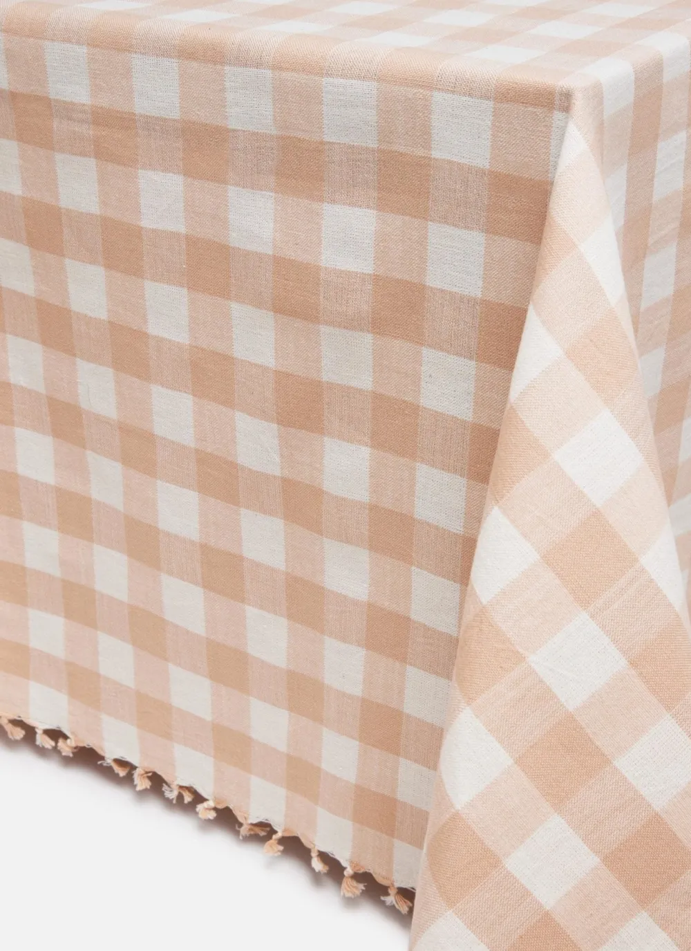Discount Heather Taylor Home Gingham Blush Tablecloth
