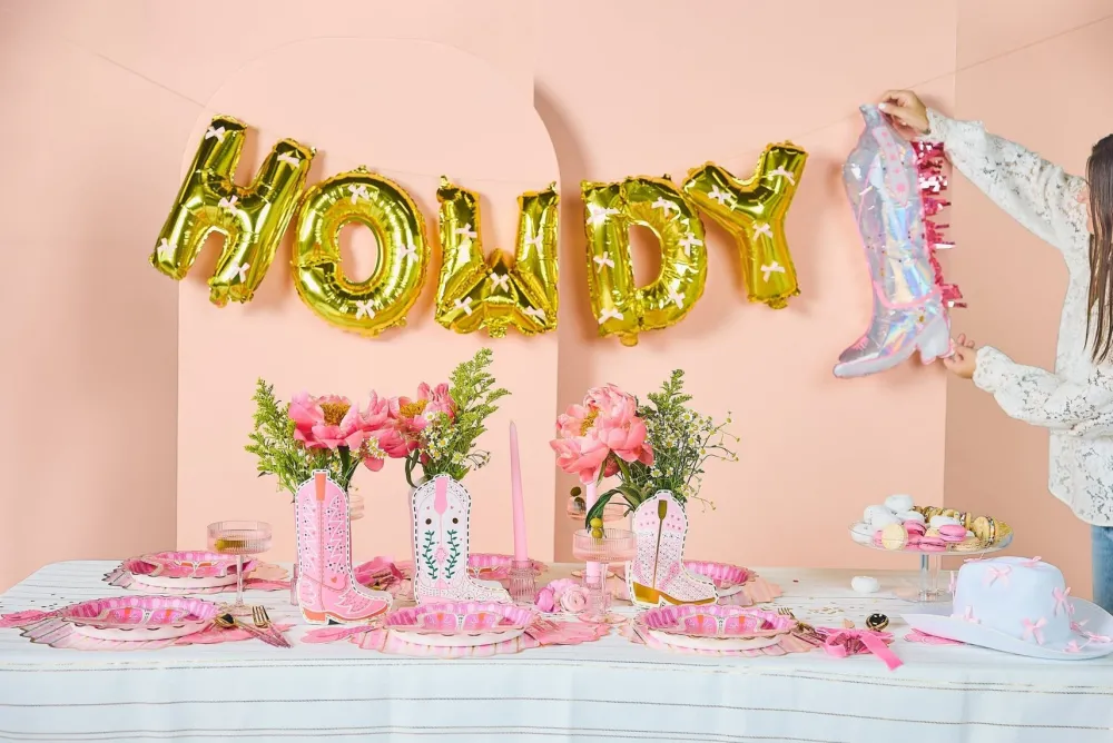 New Packed Party Howdy Darling Balloon Banner