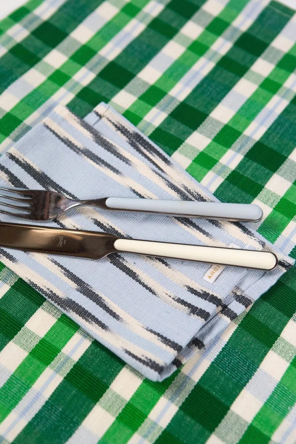 Online Archive New York Josefina Plaid Placemat Set