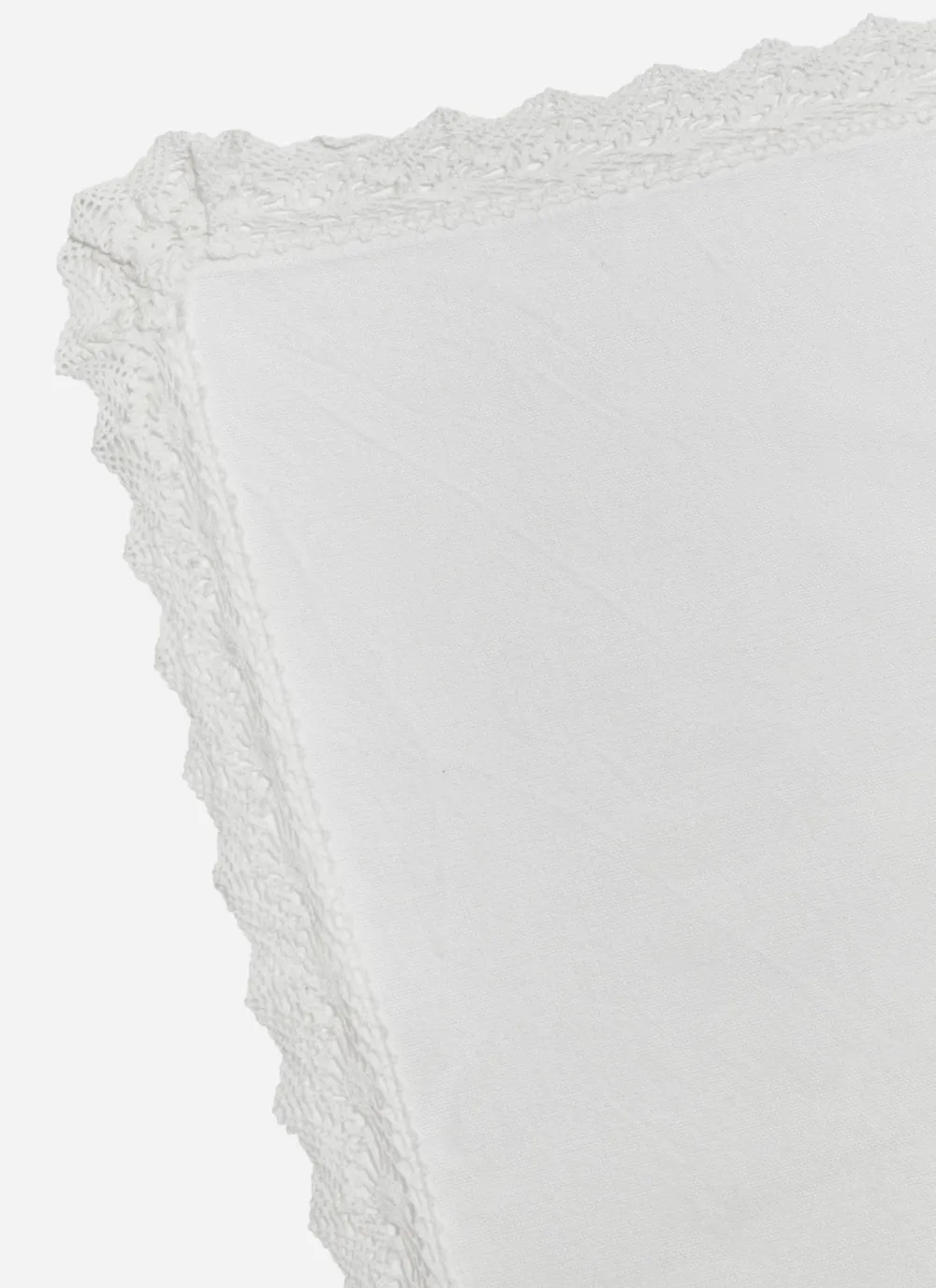 Discount Heather Taylor Home Lace White Tablecloth