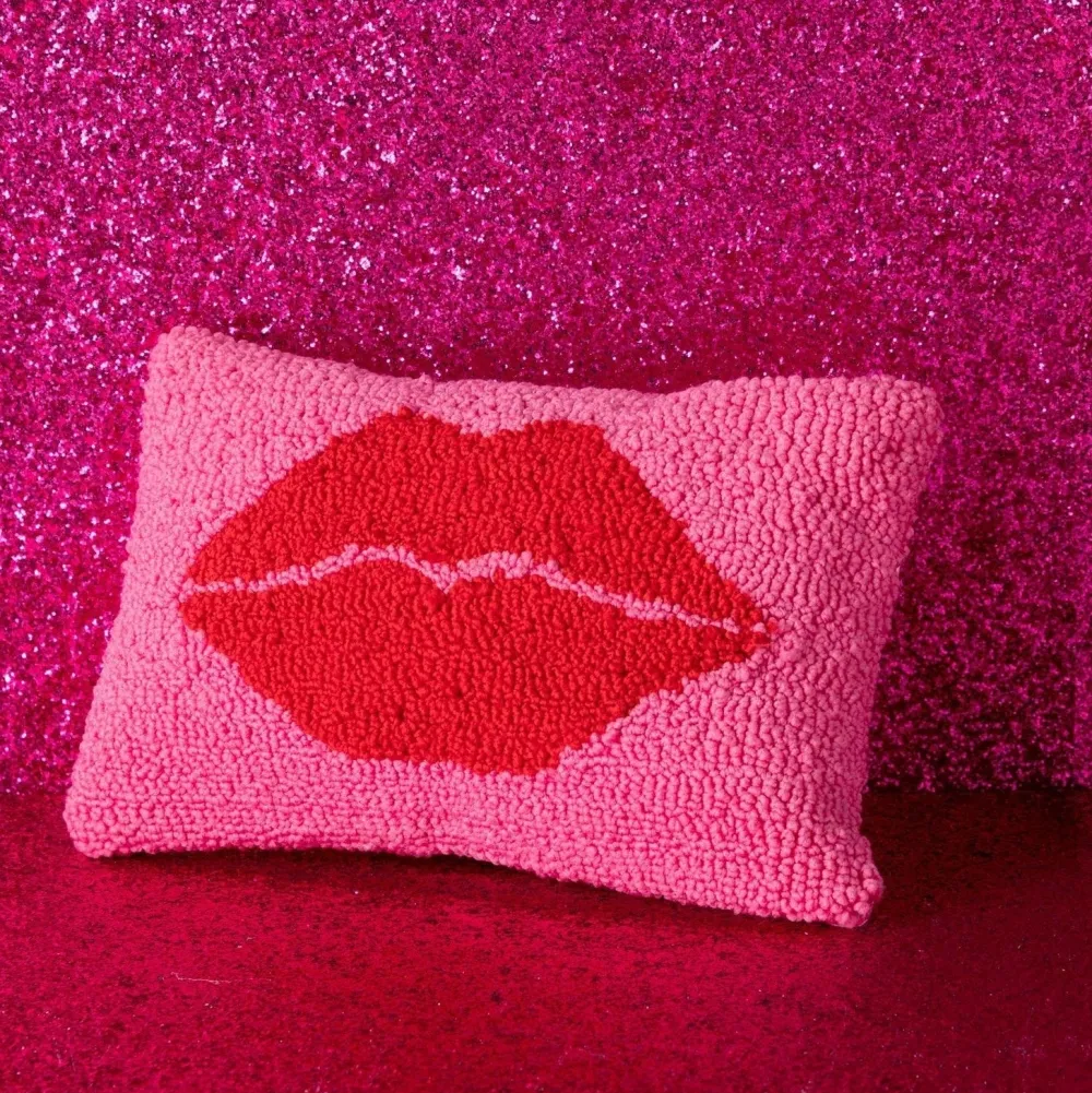 Hot Shiraleah Retail Pink Lips Pillow