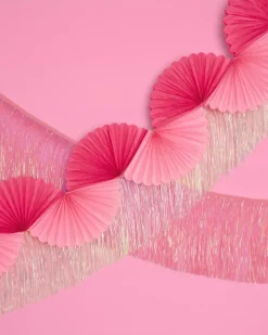 xo, Fetti Pink Tissue Fan Banner