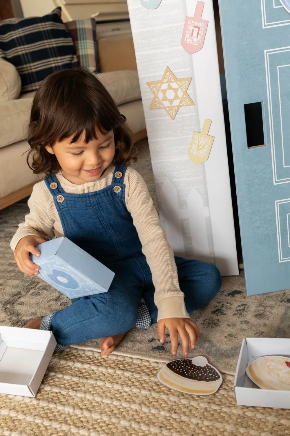 Outlet Make It Cute, LLC Playhouse Hanukkah Decor Kit