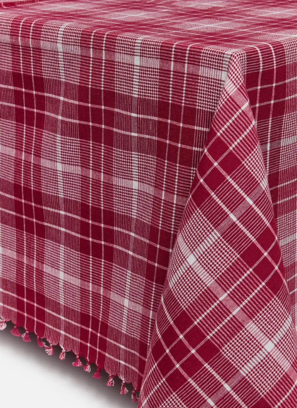 Clearance Heather Taylor Home Rosehill Plaid Tablecloth