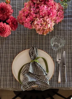 Discount Heather Taylor Home Soho Black Napkins