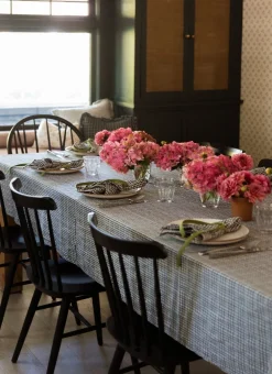 Outlet Heather Taylor Home Soho Black Tablecloth