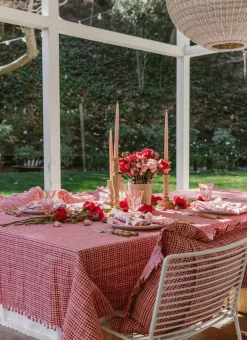 Best Heather Taylor Home Soho Red Tablecloth