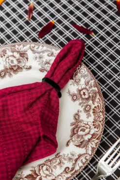 Outlet Heather Taylor Home Soho Two Toned Bordeaux Napkins