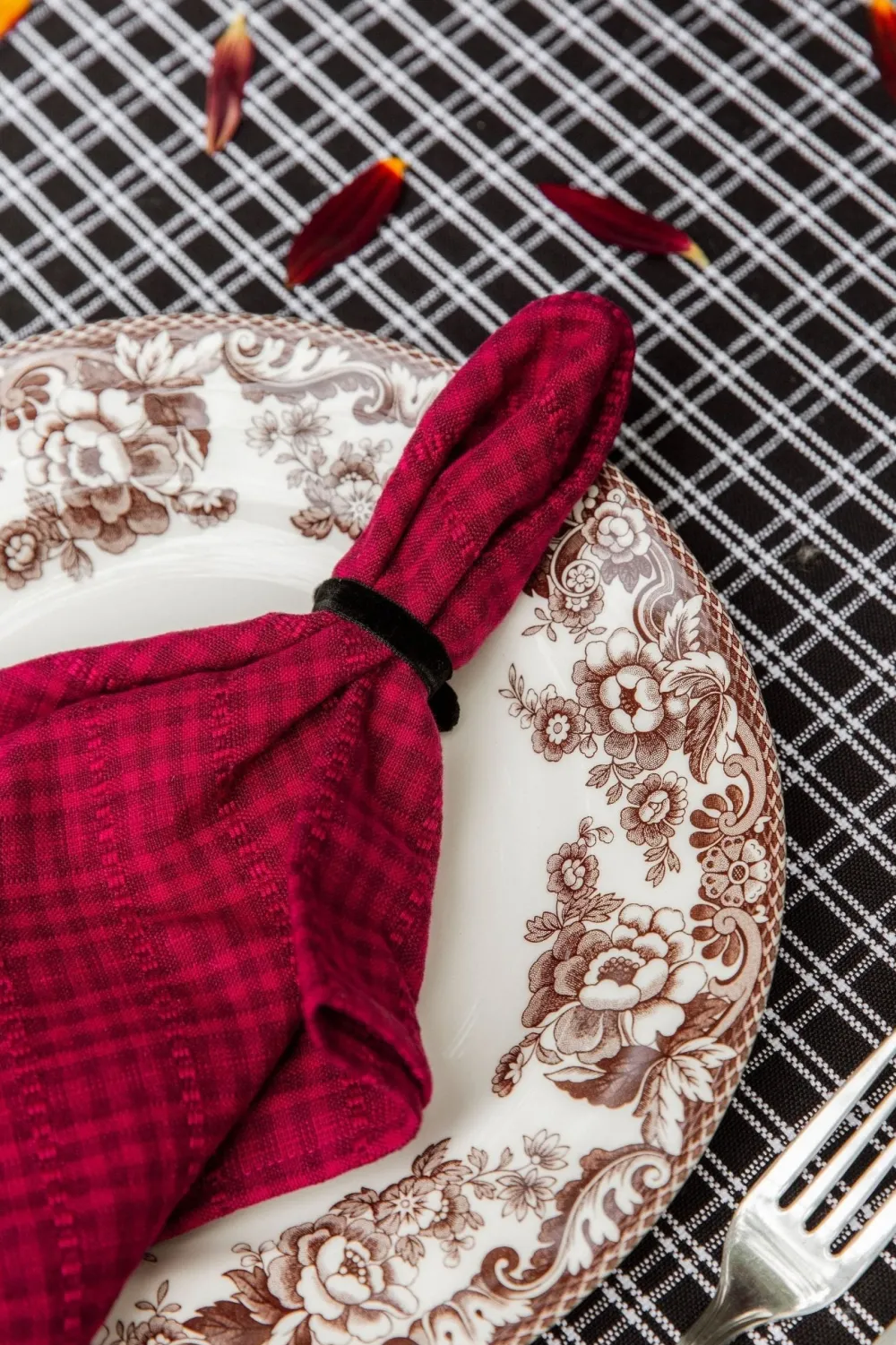 Outlet Heather Taylor Home Soho Two Toned Bordeaux Napkins
