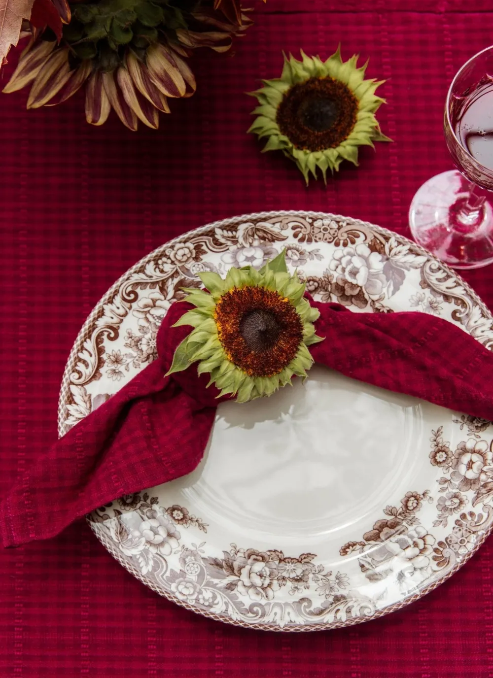 Outlet Heather Taylor Home Soho Two Toned Bordeaux Napkins