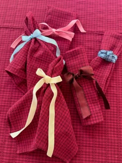Outlet Heather Taylor Home Soho Two Toned Bordeaux Napkins