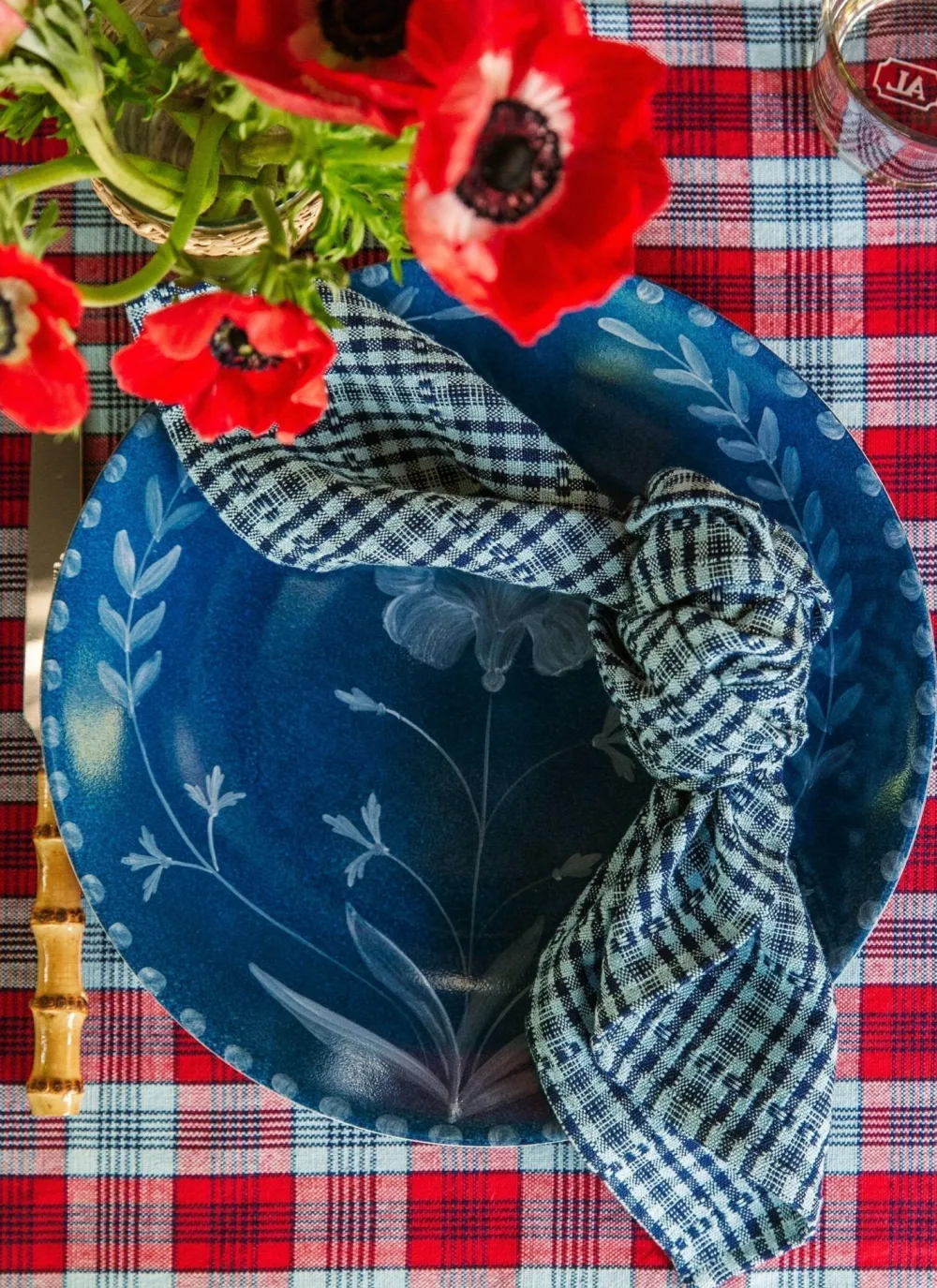 Heather Taylor Home Soho Two Toned Indigo Blue Napkins