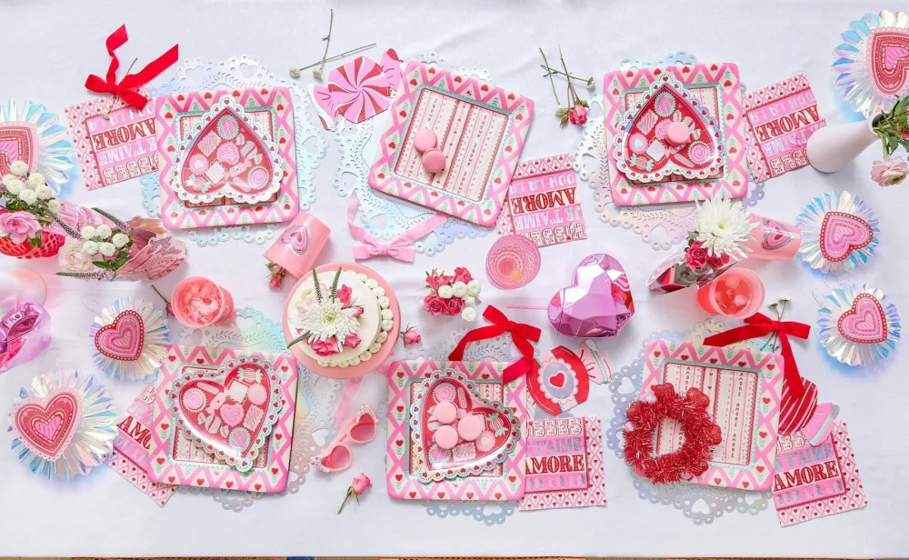 Clearance Packed Party Sweetheart Iridescent Doily Placemats (10 count)